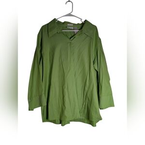 Liz Claiborne Vibrant Green Shirt